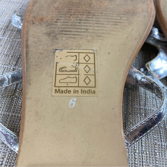 Women’s Sparkly Silver Beachy Rhinestone Starfish Flat Sandals Flip Flops Sz 6 - Picture 14 of 15